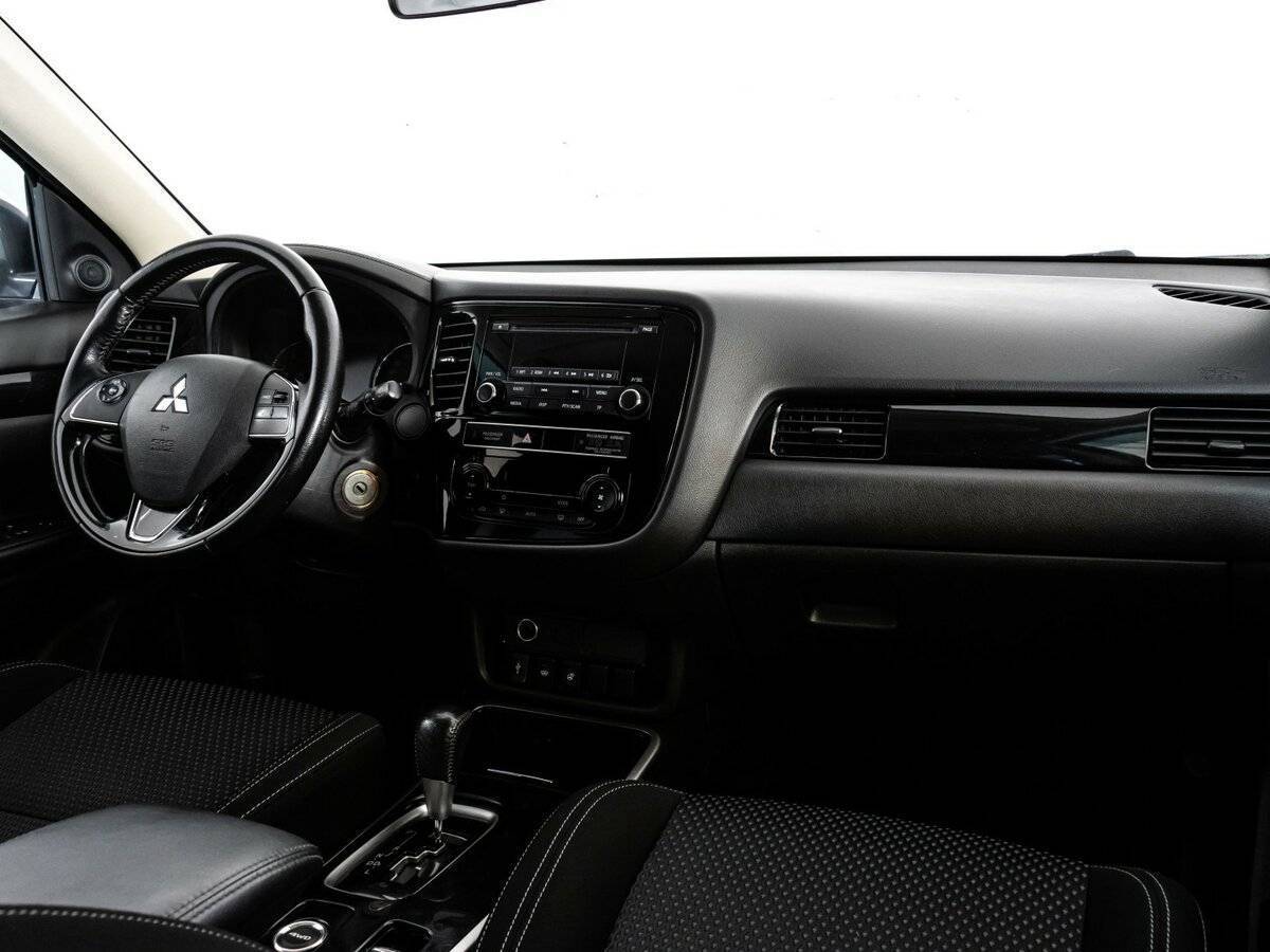 Mitsubishi Outlander 2020 года с пробегом. Фото: #8