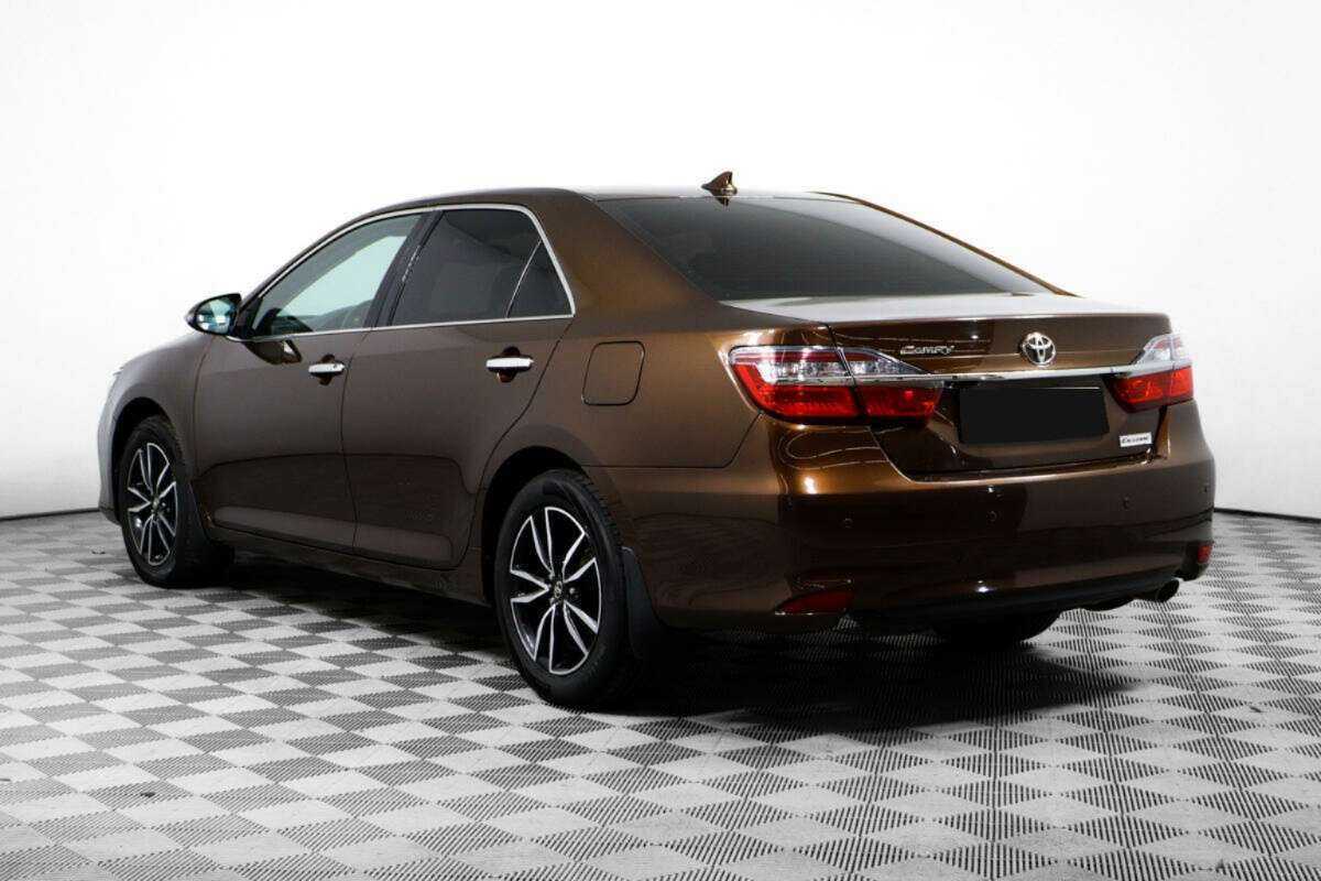 Toyota Camry 2017 года с пробегом. Фото: #6