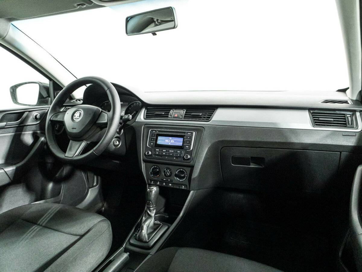 Skoda Rapid 2015 года с пробегом. Фото: #8