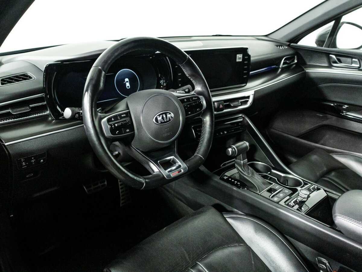 Kia K5 2021 года с пробегом. Фото: #10