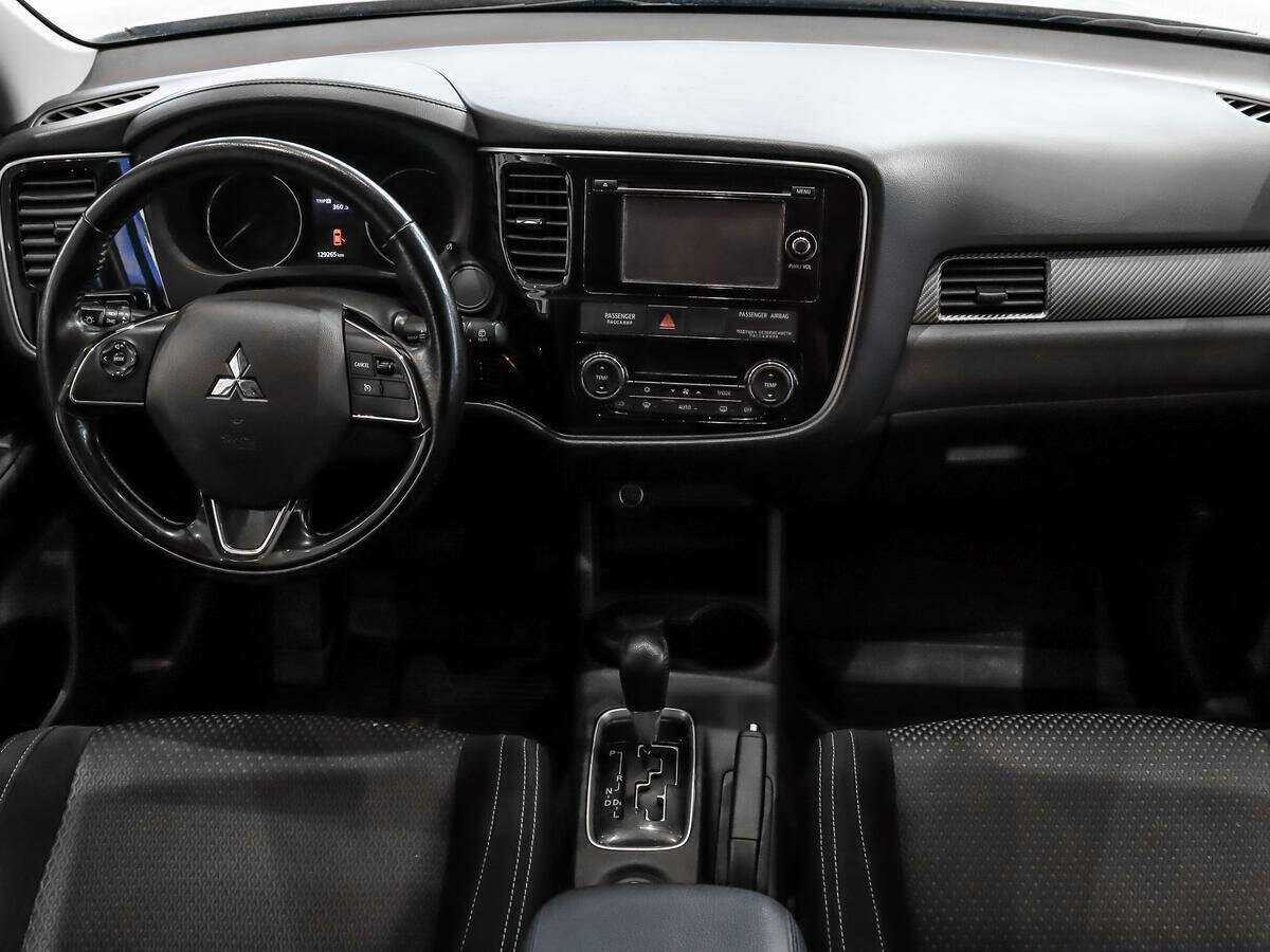 Mitsubishi Outlander 2016 года с пробегом. Фото: #11