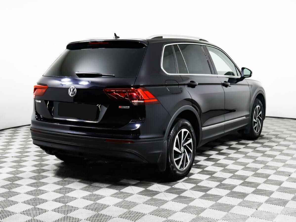 Volkswagen Tiguan 2018 года с пробегом. Фото: #4