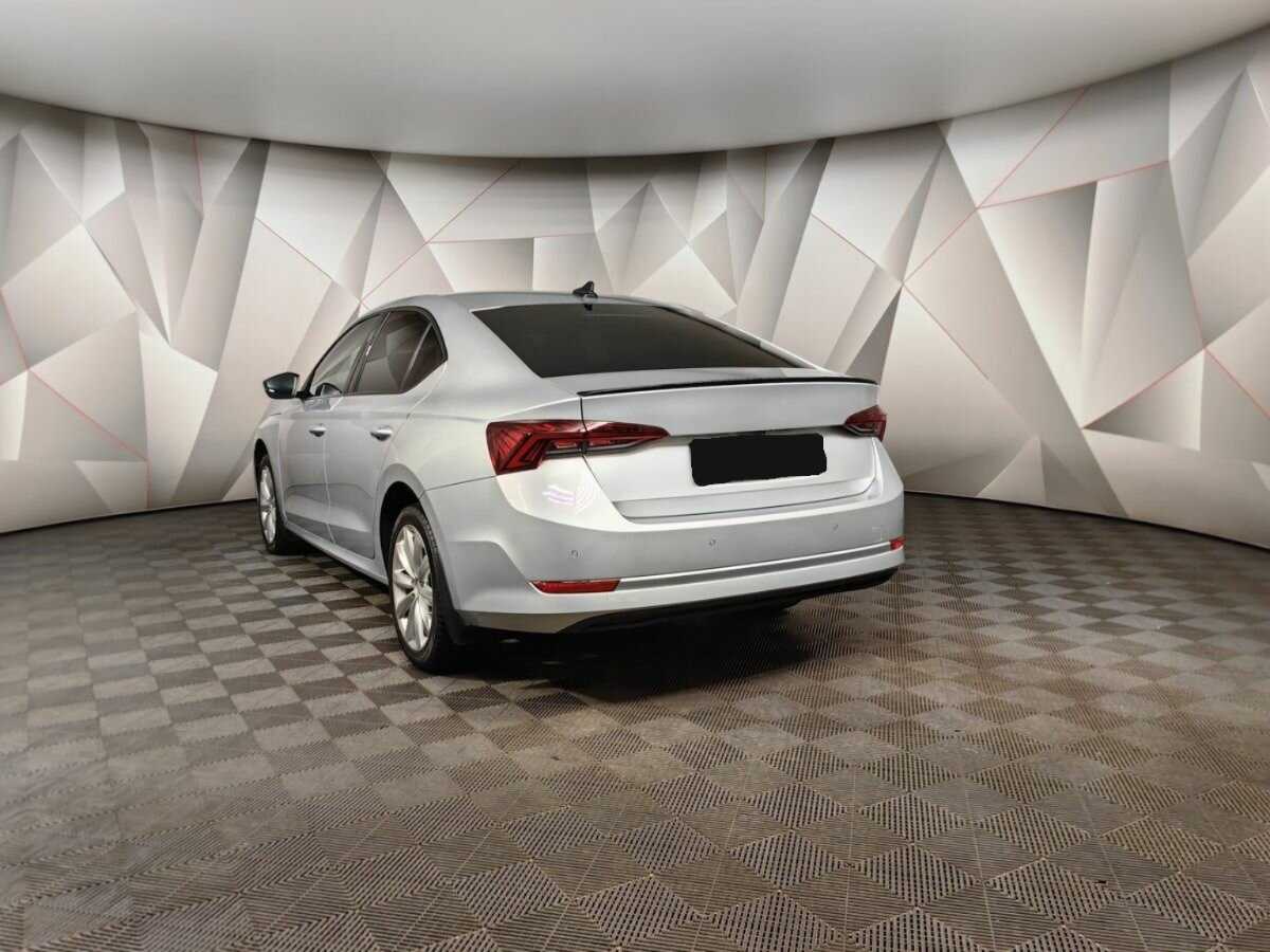 Skoda Octavia 2021 года с пробегом. Фото: #3