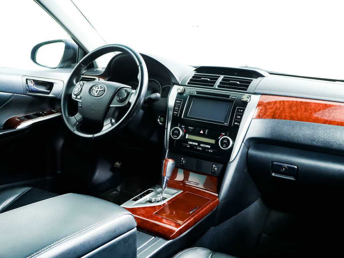 Toyota Camry 2012 года с пробегом. Фото: #6