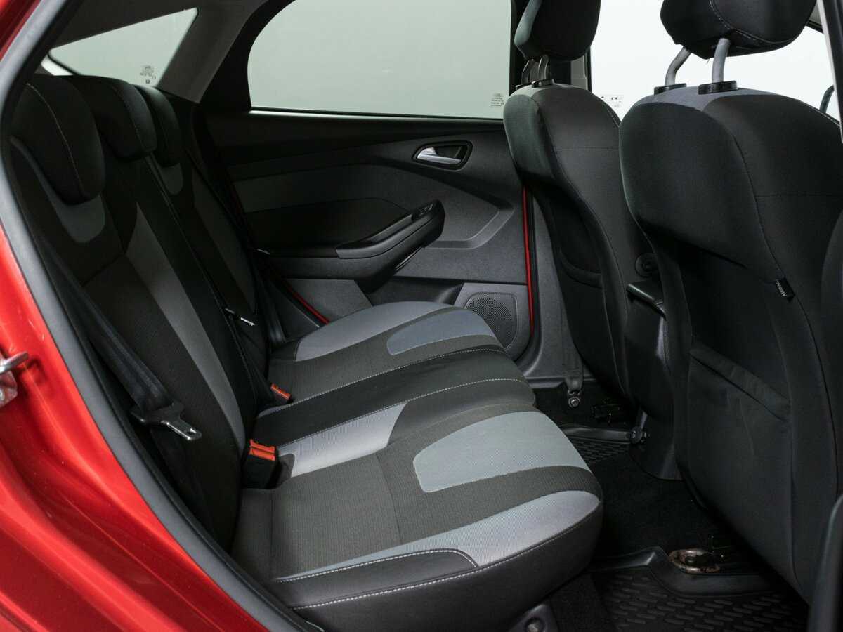 Ford Focus 2012 года с пробегом. Фото: #9