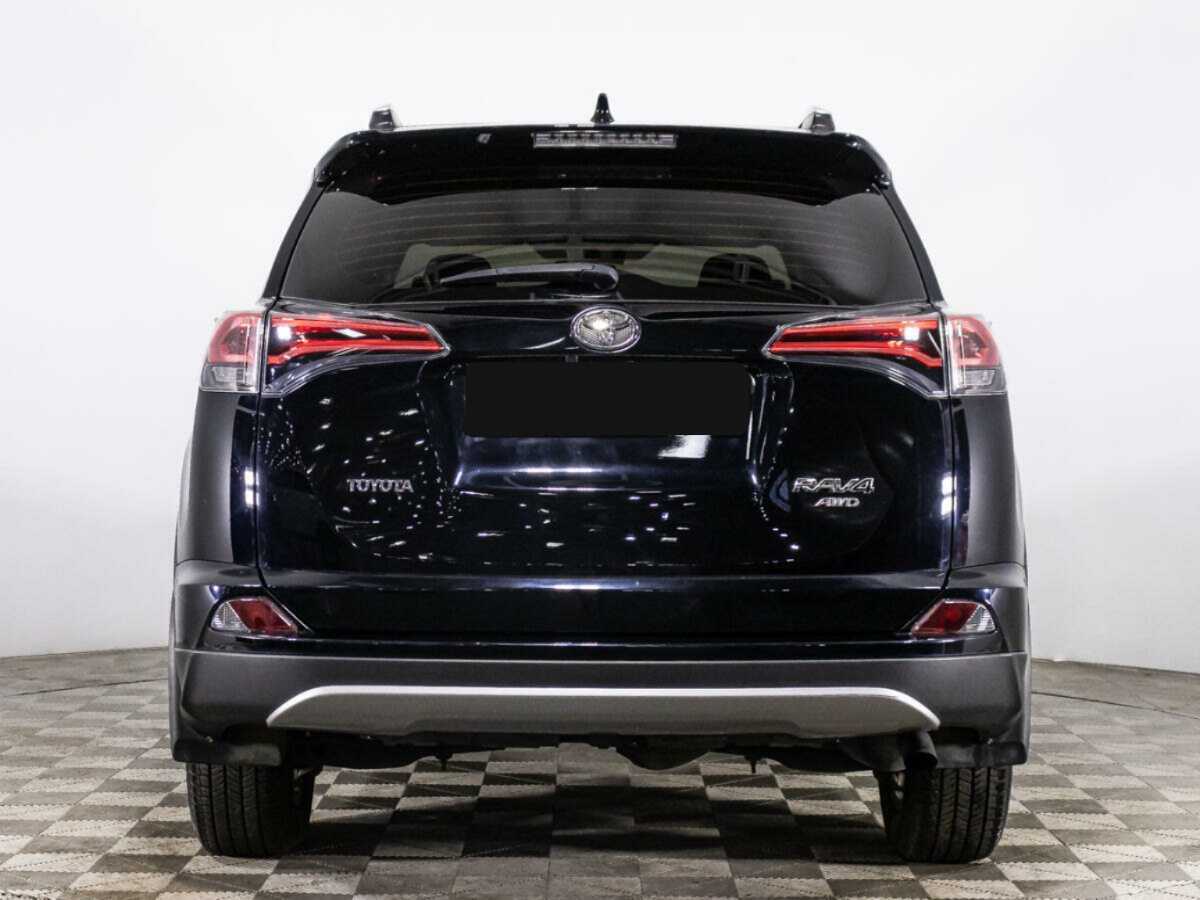 Toyota RAV4 2017 года с пробегом. Фото: #4