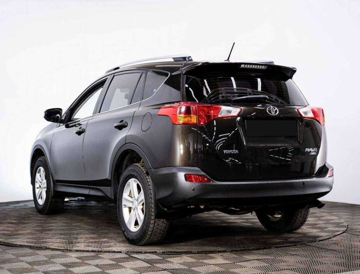 Toyota RAV4 2014 года с пробегом. Фото: #3