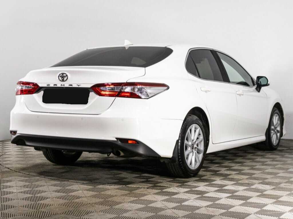 Toyota Camry 2021 года с пробегом. Фото: #4