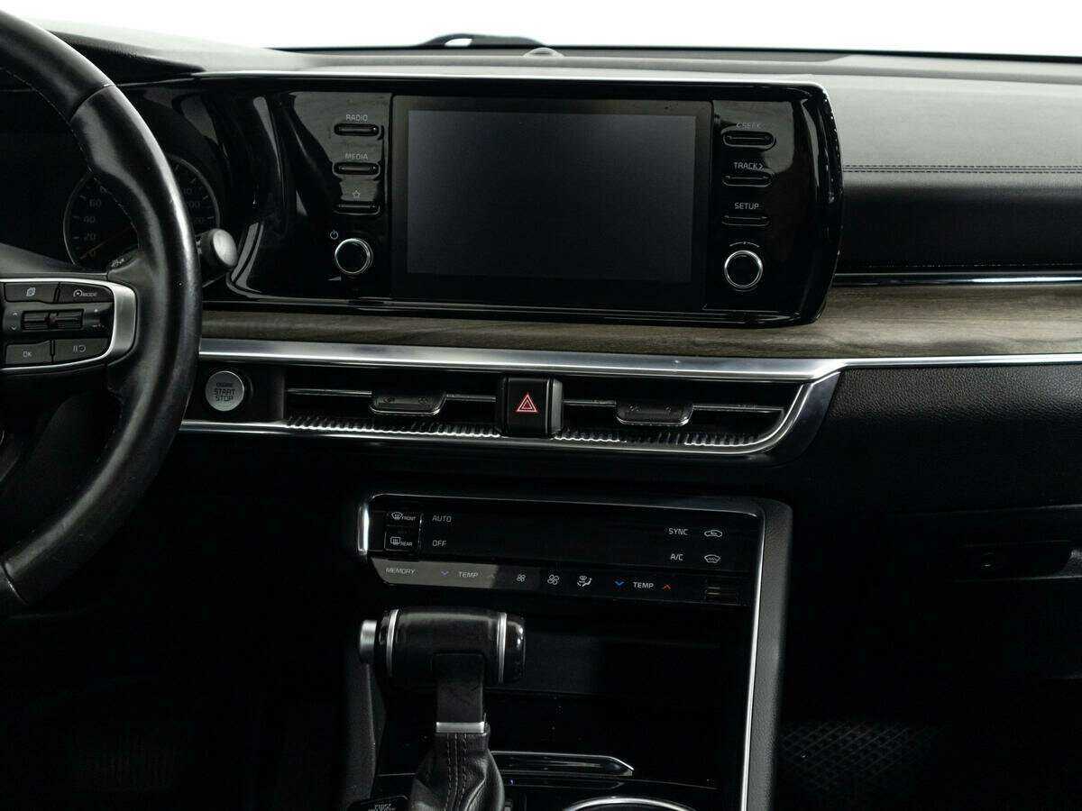 Kia K5 2021 года с пробегом. Фото: #17