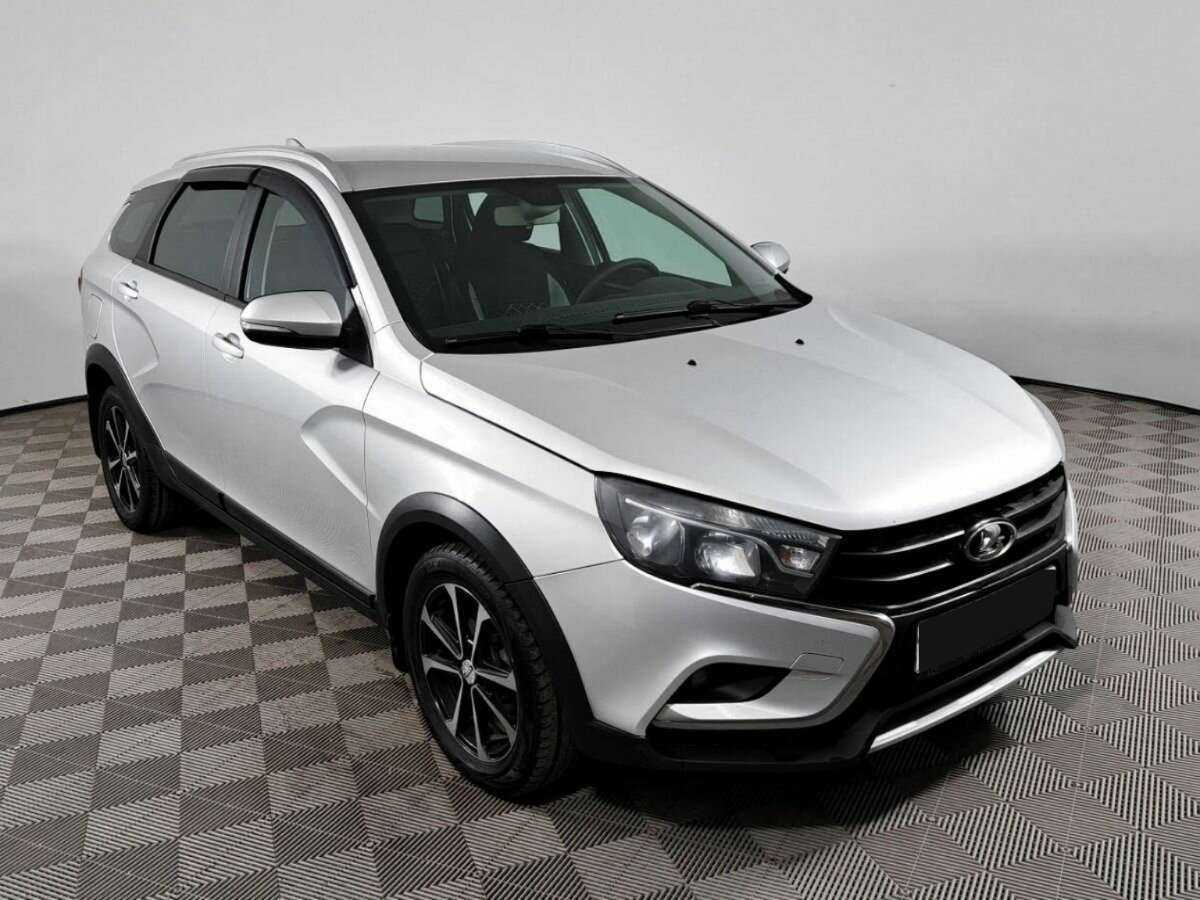 Lada (ВАЗ) Vesta 2018 года с пробегом. Фото: #2