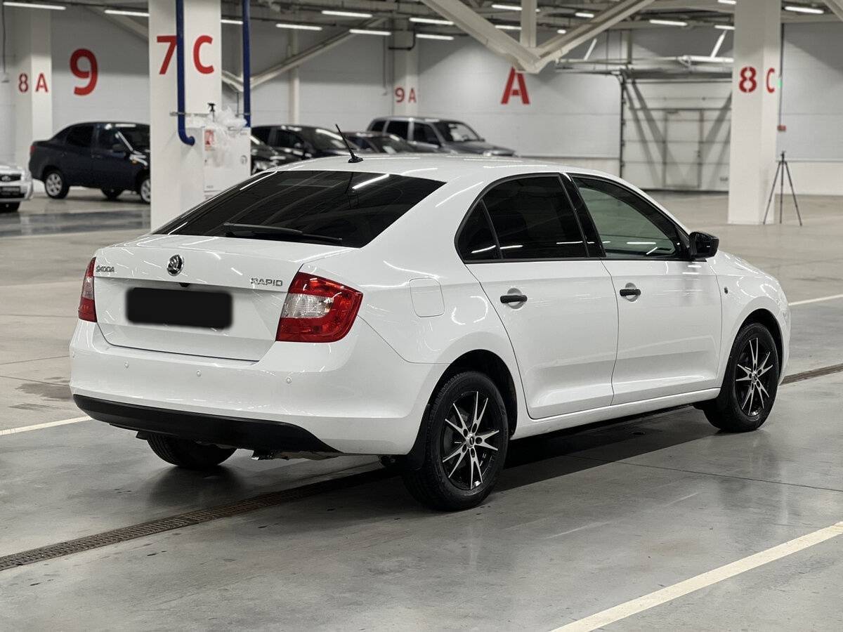 Skoda Rapid 2016 года с пробегом. Фото: #4