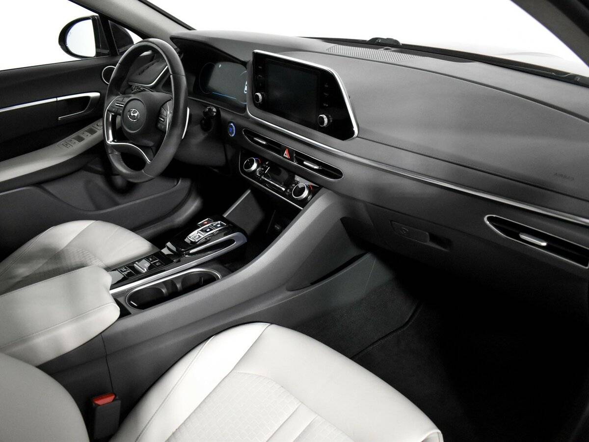 Hyundai Sonata 2020 года с пробегом. Фото: #9