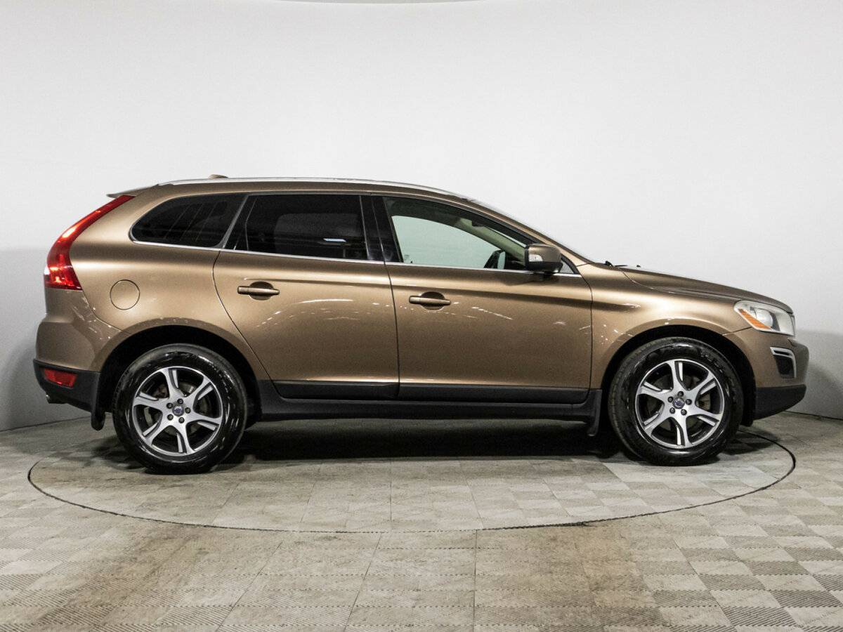 Volvo XC60 2012 года с пробегом. Фото: #3
