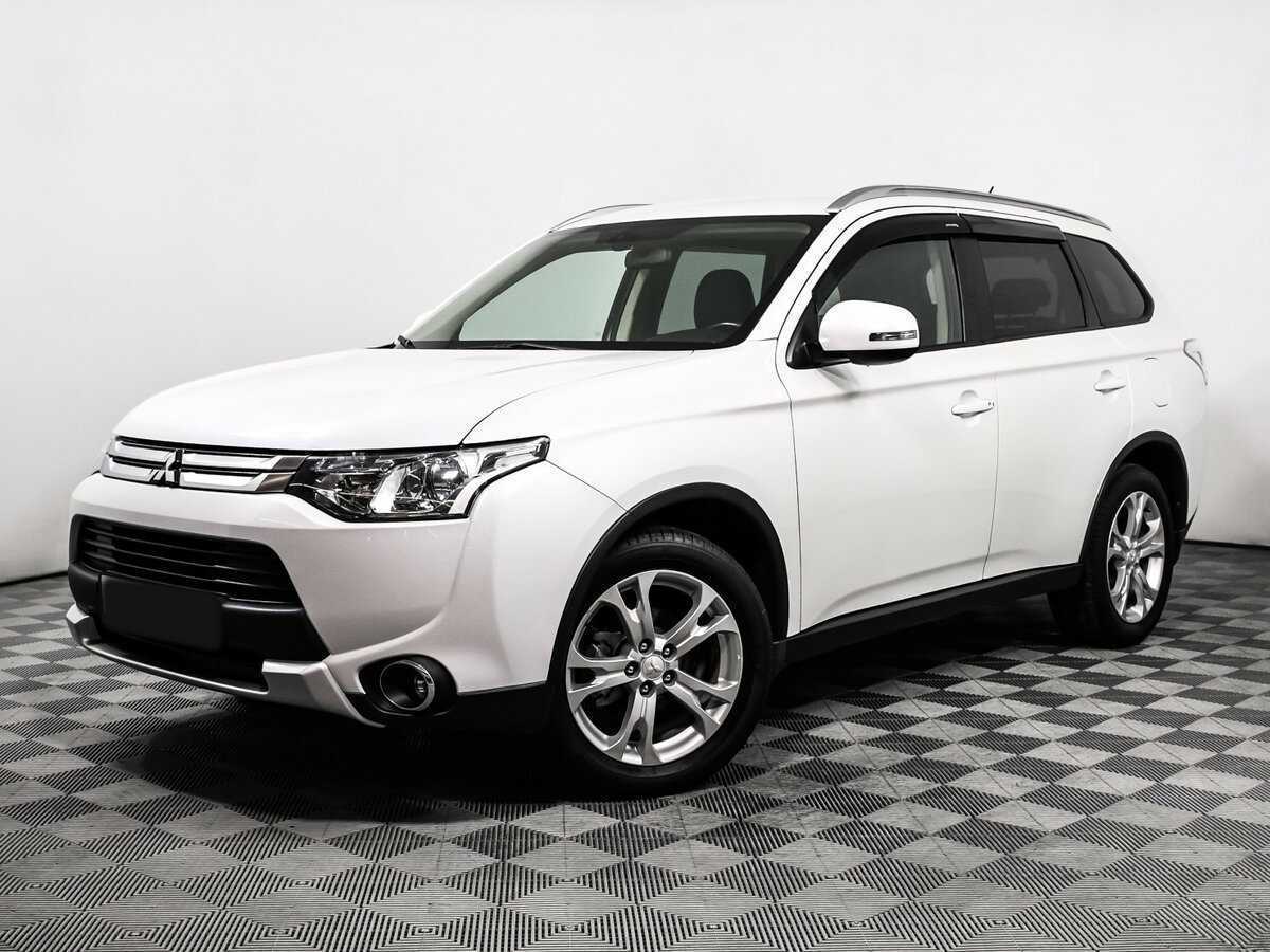 Mitsubishi Outlander 2014 года с пробегом. Посмотреть фото