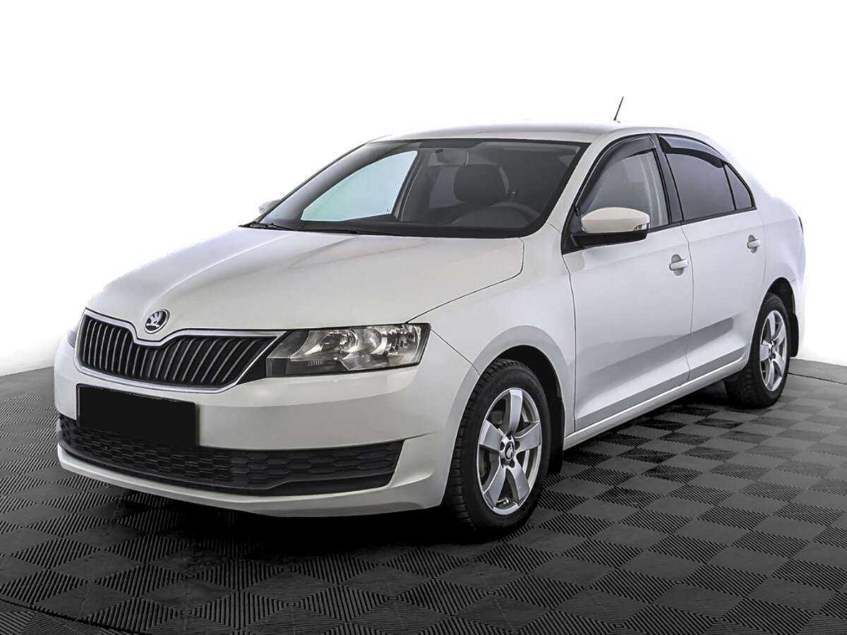Skoda Rapid 2017 года с пробегом. Посмотреть фото