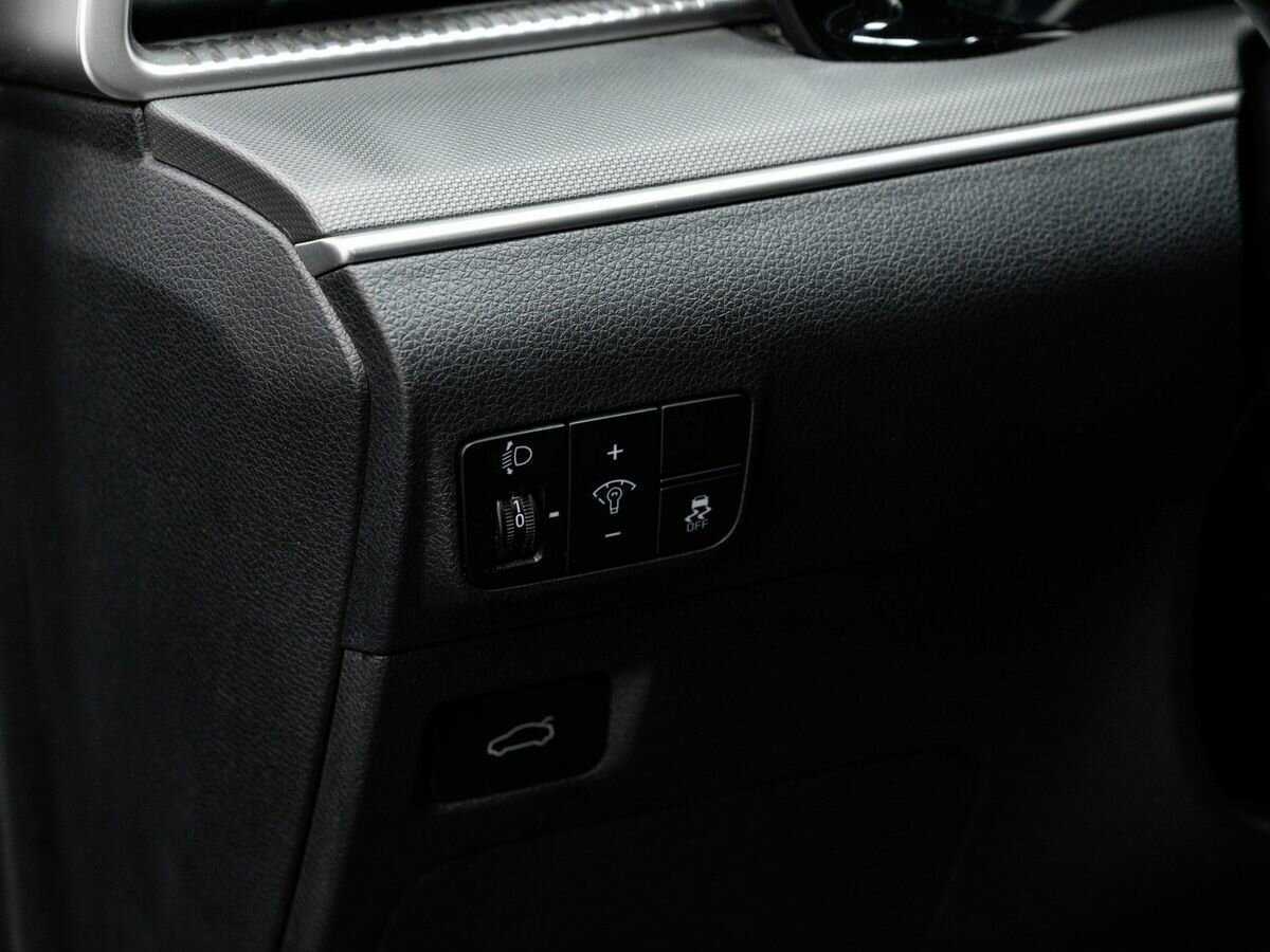 Kia K5 2021 года с пробегом. Фото: #17