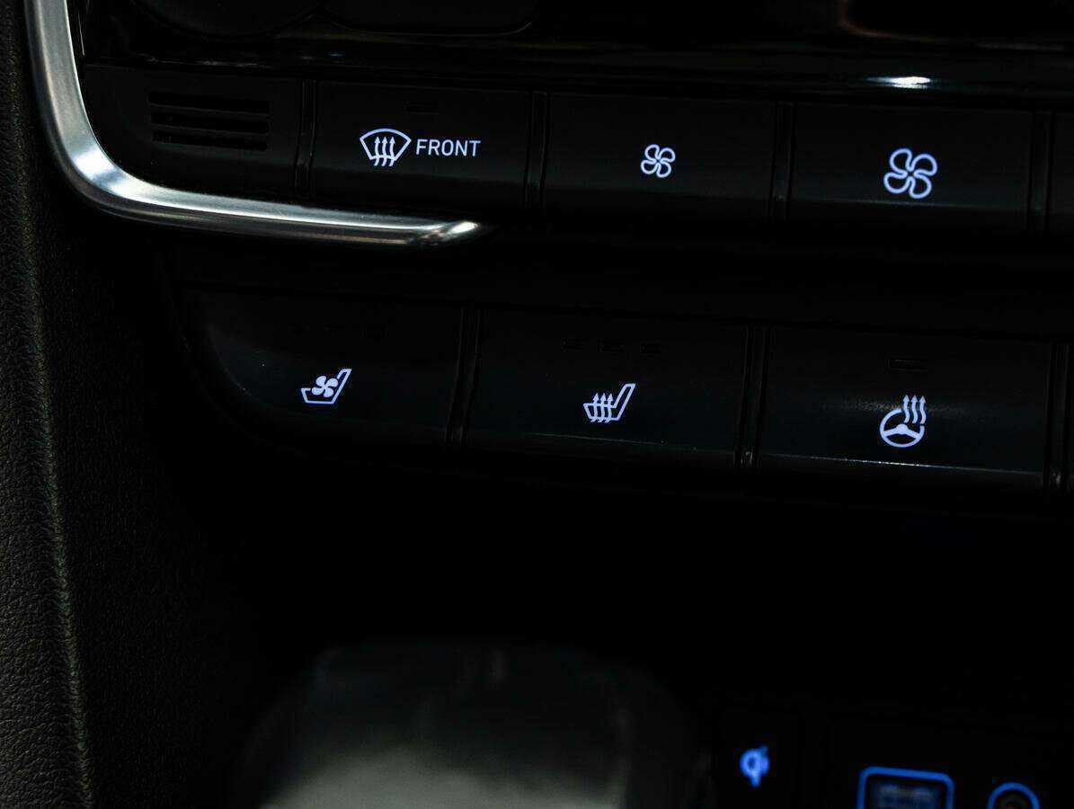 Hyundai Santa Fe 2019 года с пробегом. Фото: #25