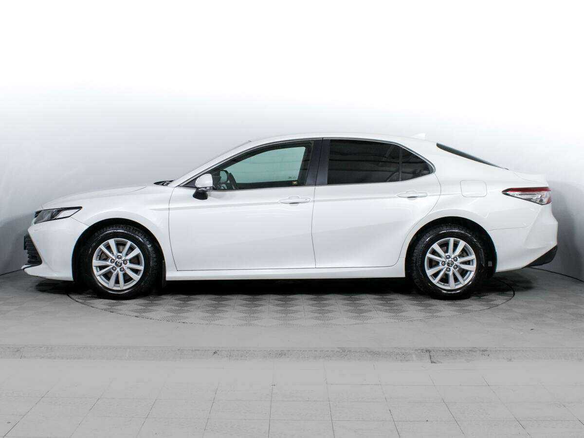 Toyota Camry 2020 года с пробегом. Фото: #7
