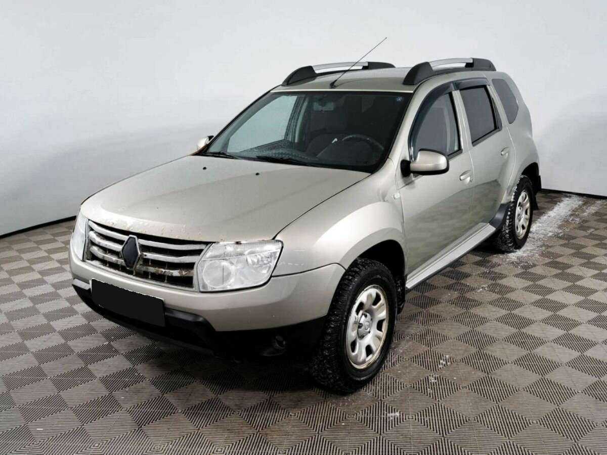 Renault Duster 2012 года с пробегом. Посмотреть фото