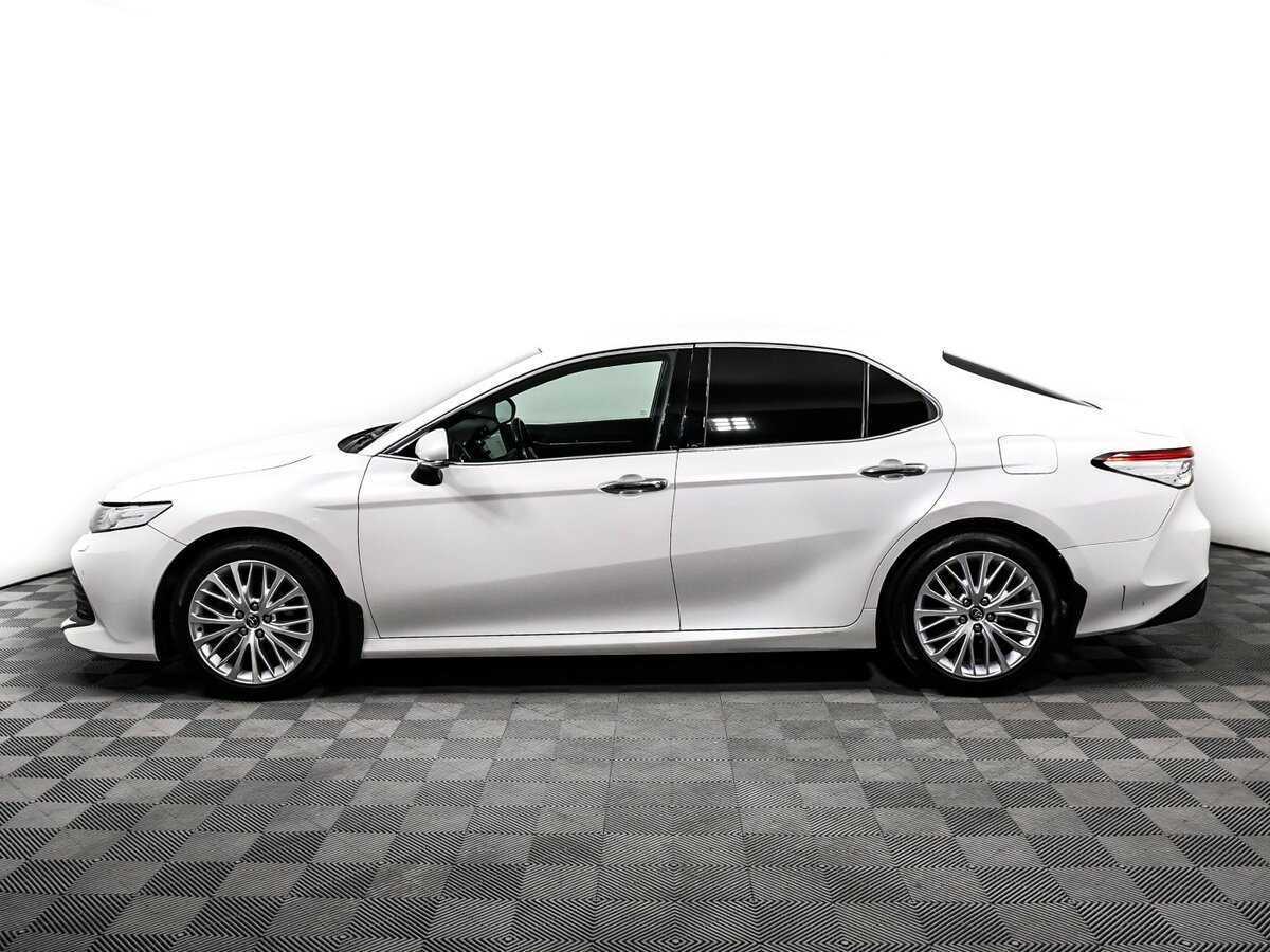 Toyota Camry 2019 года с пробегом. Фото: #7