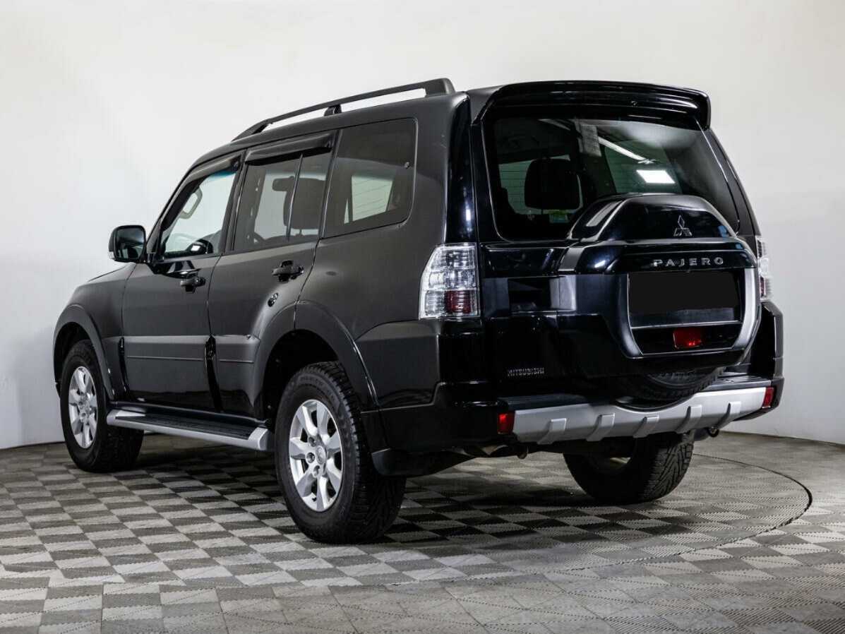 Mitsubishi Pajero 2018 года с пробегом. Фото: #5