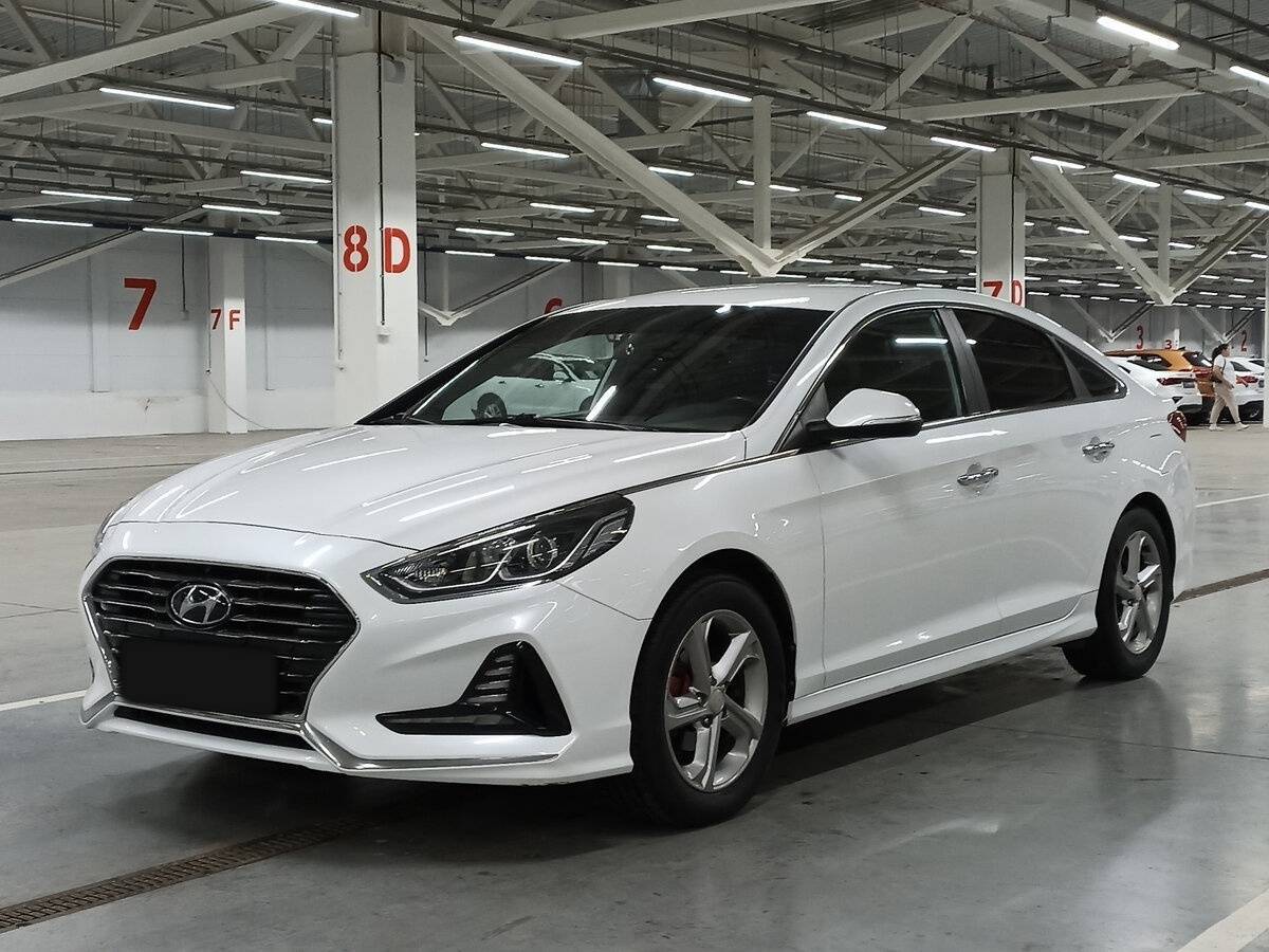 Hyundai Sonata 2017 года с пробегом. Посмотреть фото