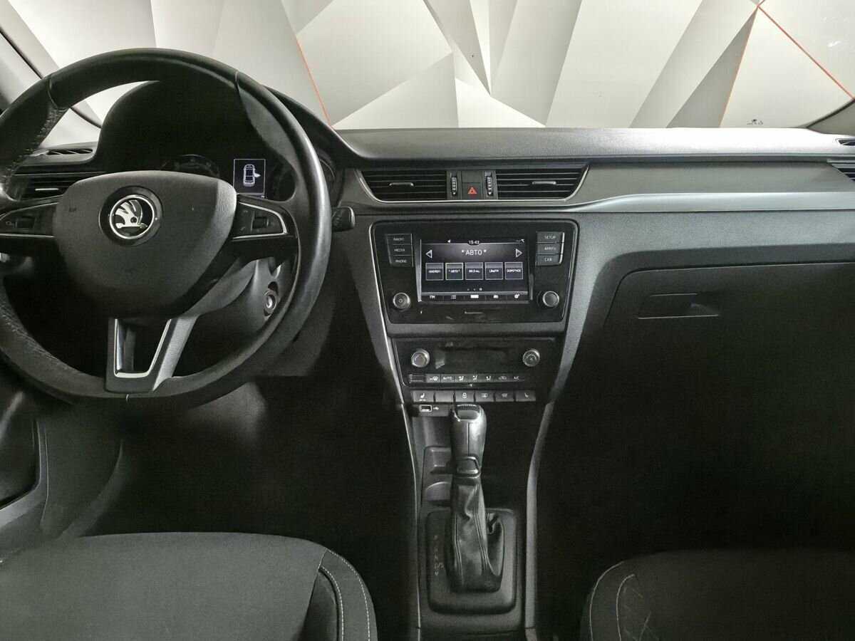 Skoda Rapid 2018 года с пробегом. Фото: #10
