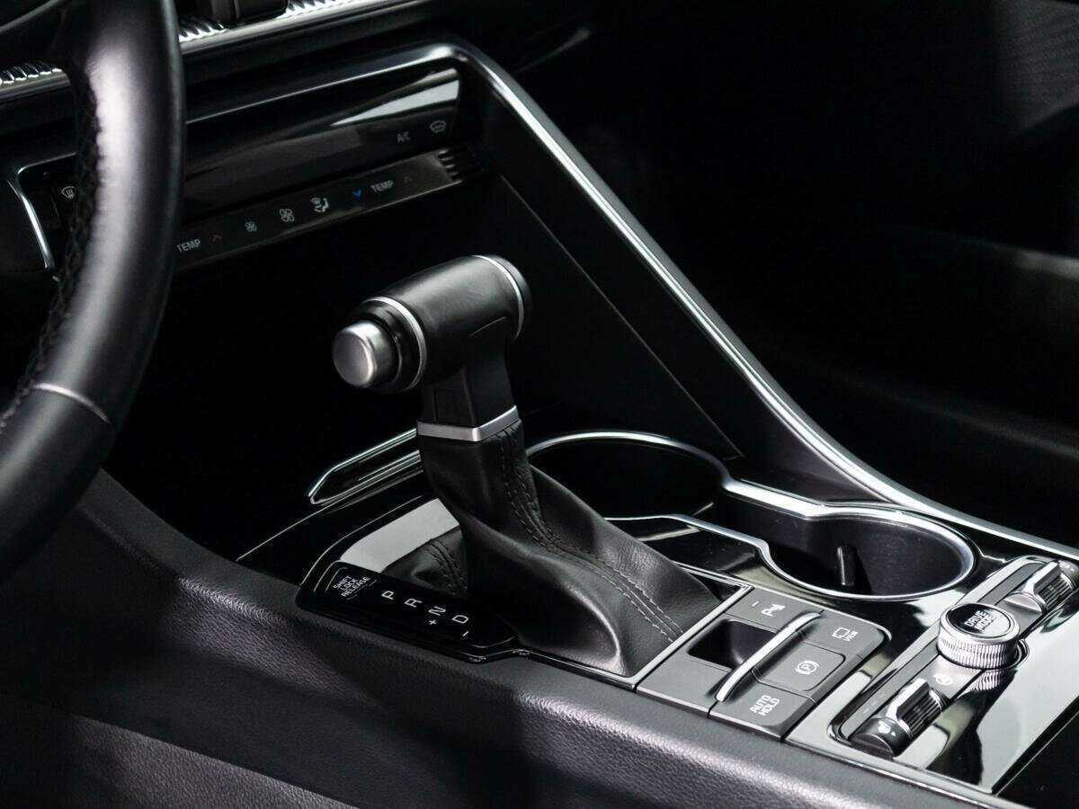 Kia K5 2021 года с пробегом. Фото: #17