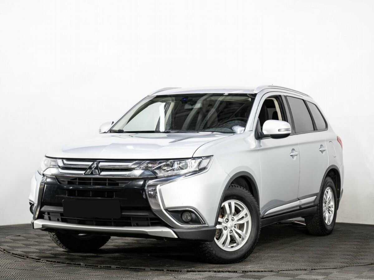 Mitsubishi Outlander 2016 года с пробегом. Фото: #0