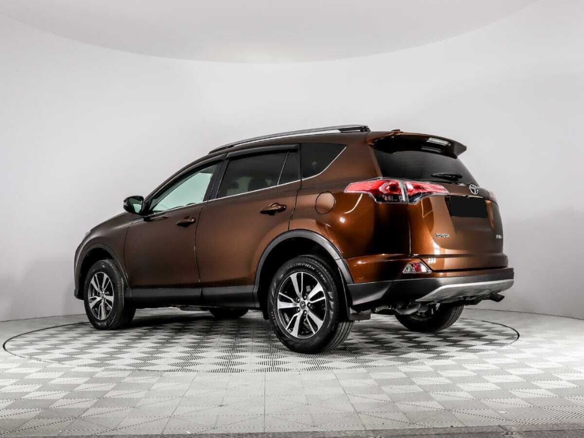 Toyota RAV4 2017 года с пробегом. Фото: #6
