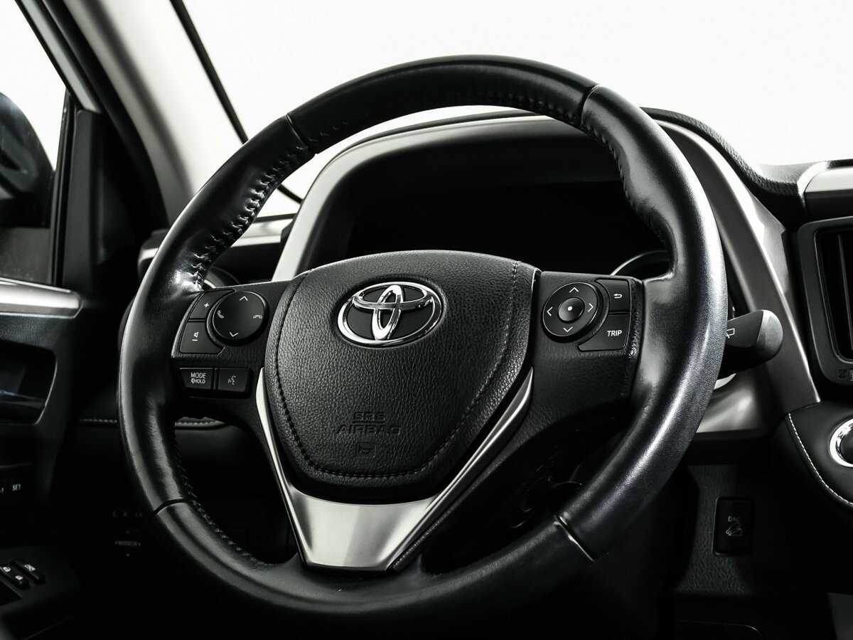 Toyota RAV4 2019 года с пробегом. Фото: #11