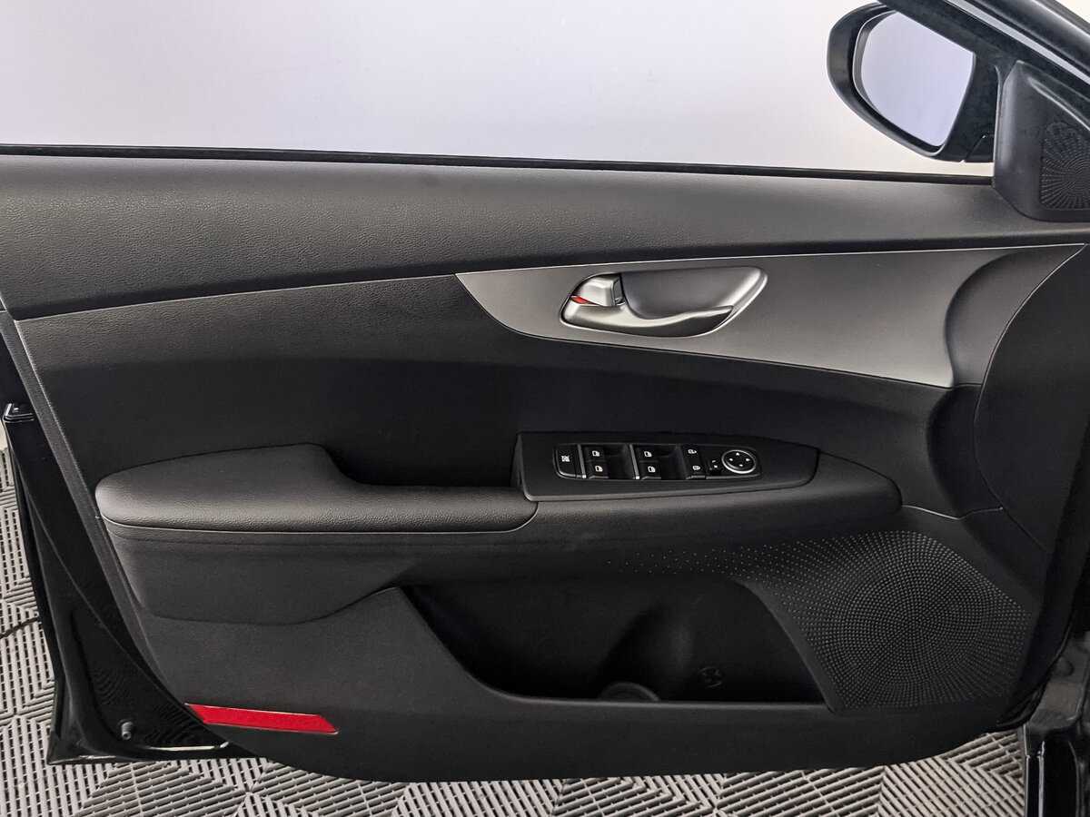 Kia Cerato 2022 года с пробегом. Фото: #18