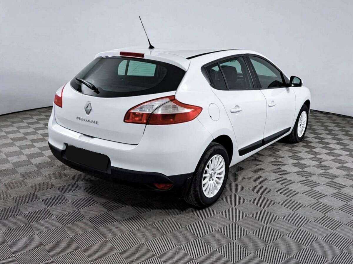 Renault Megane 2013 года с пробегом. Фото: #4