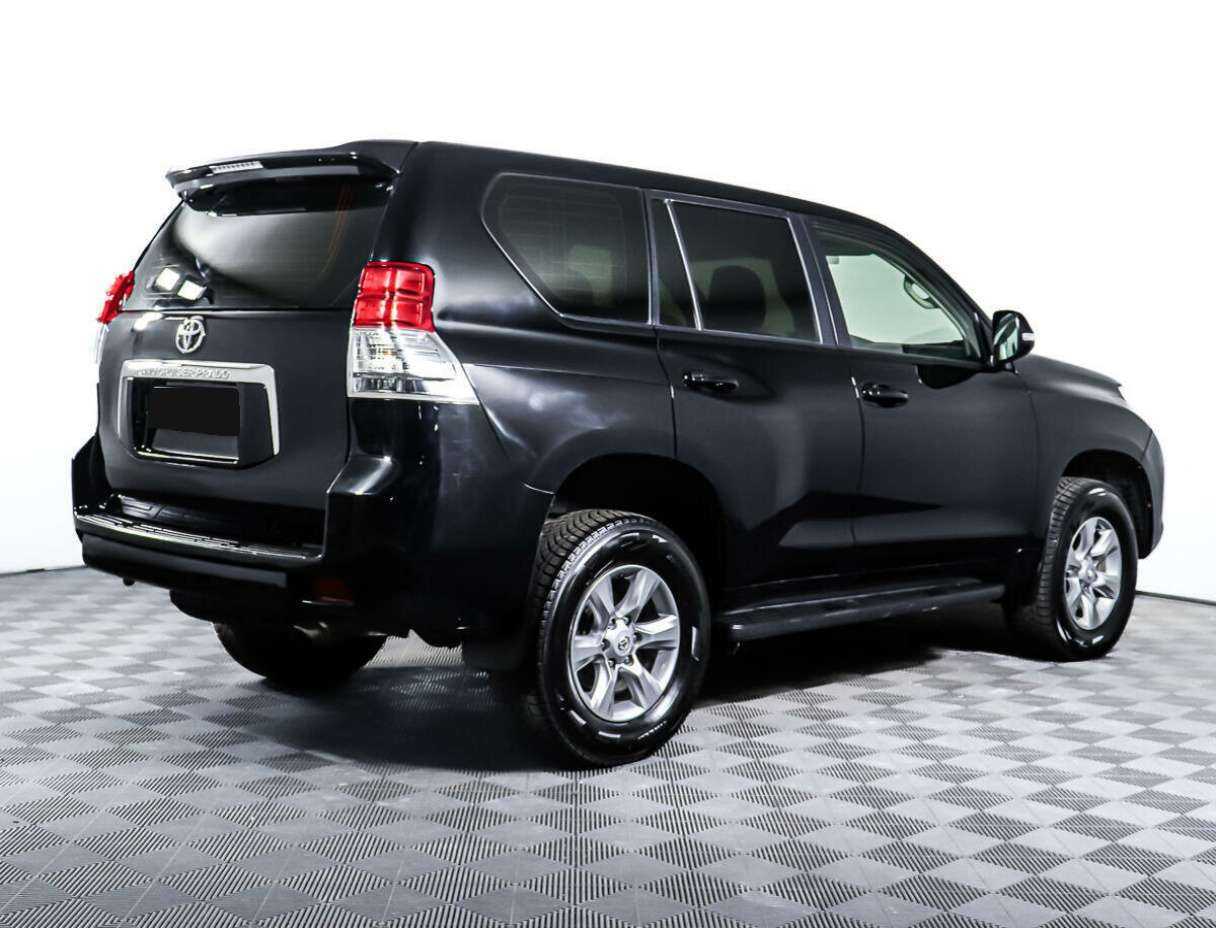 Toyota Land Cruiser Prado 2012 года с пробегом. Фото: #4