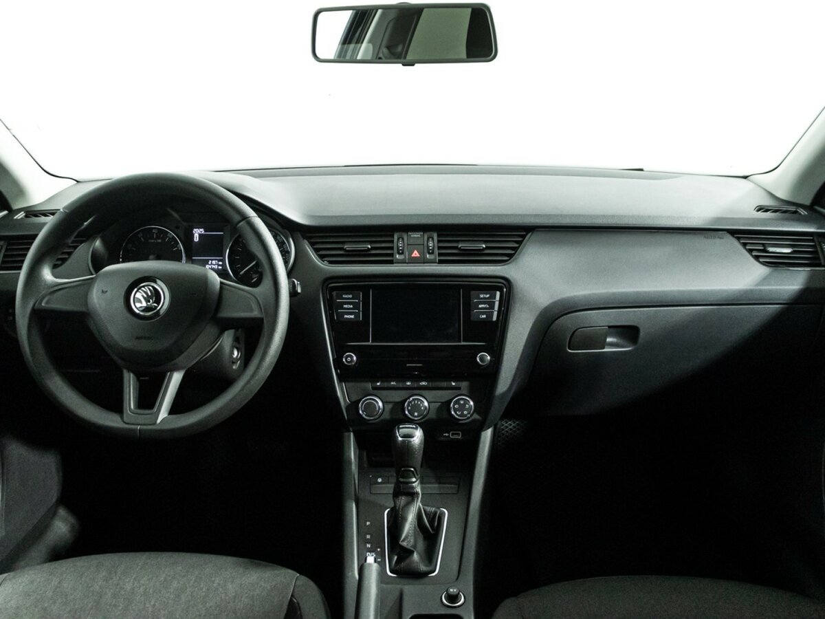 Skoda Octavia 2018 года с пробегом. Фото: #11