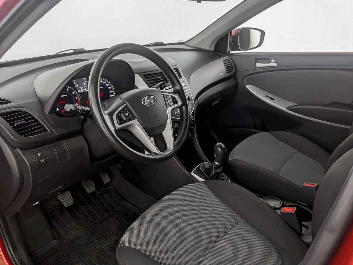 Hyundai Solaris 2012 года с пробегом. Фото: #13