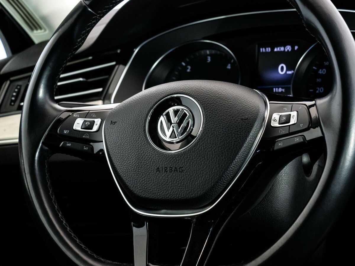 Volkswagen Passat 2018 года с пробегом. Фото: #9