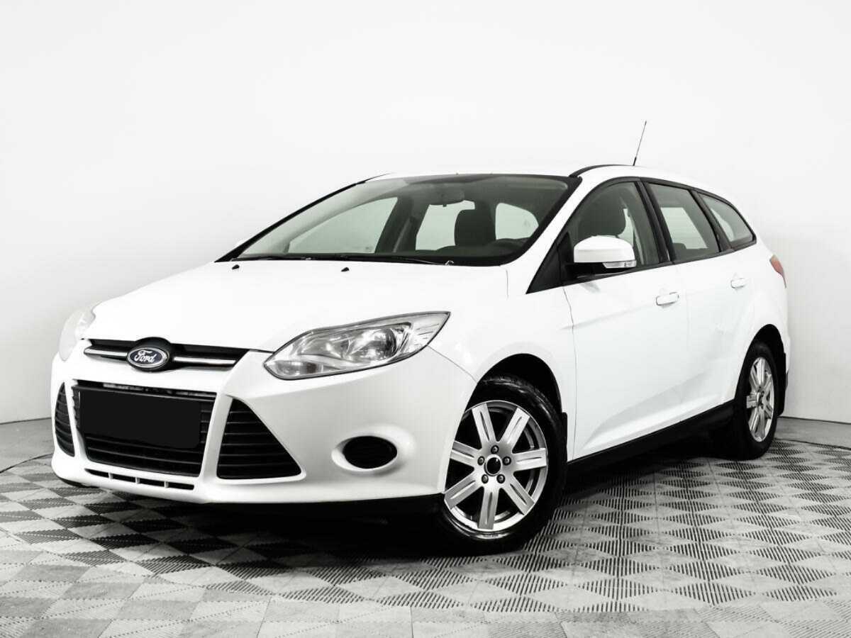 Ford Focus 2015 года с пробегом. Посмотреть фото