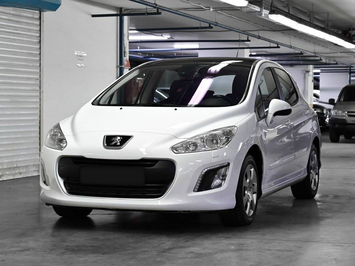 Peugeot 308 2012 года с пробегом. Фото: #0