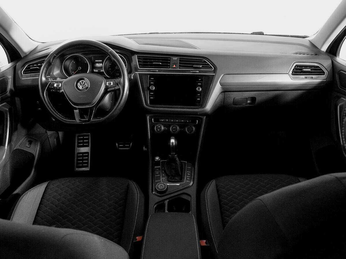 Volkswagen Tiguan 2018 года с пробегом. Фото: #12