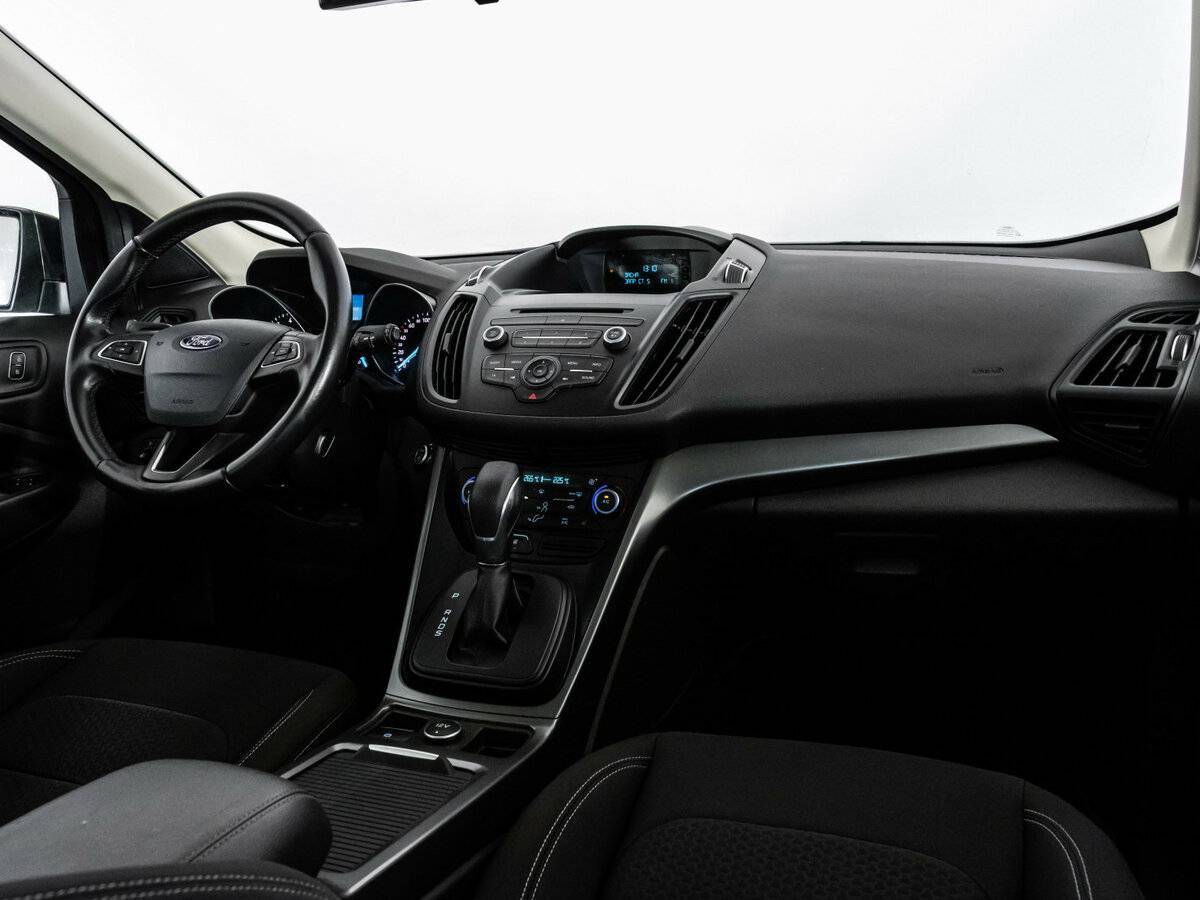 Ford Kuga 2017 года с пробегом. Фото: #6