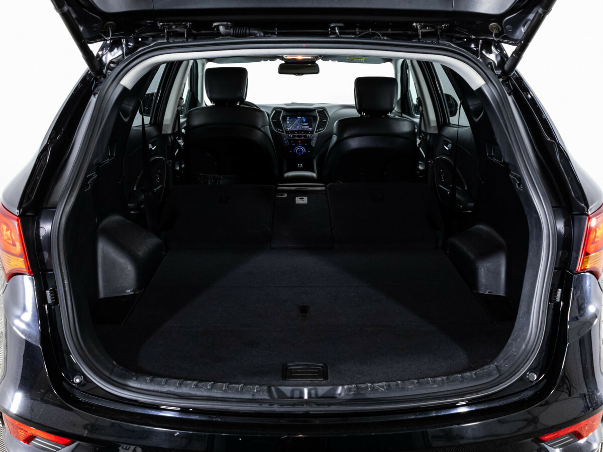 Hyundai Santa Fe 2018 года с пробегом. Фото: #21