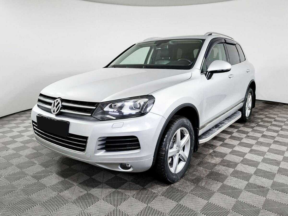 Volkswagen Touareg 2012 года с пробегом. Посмотреть фото