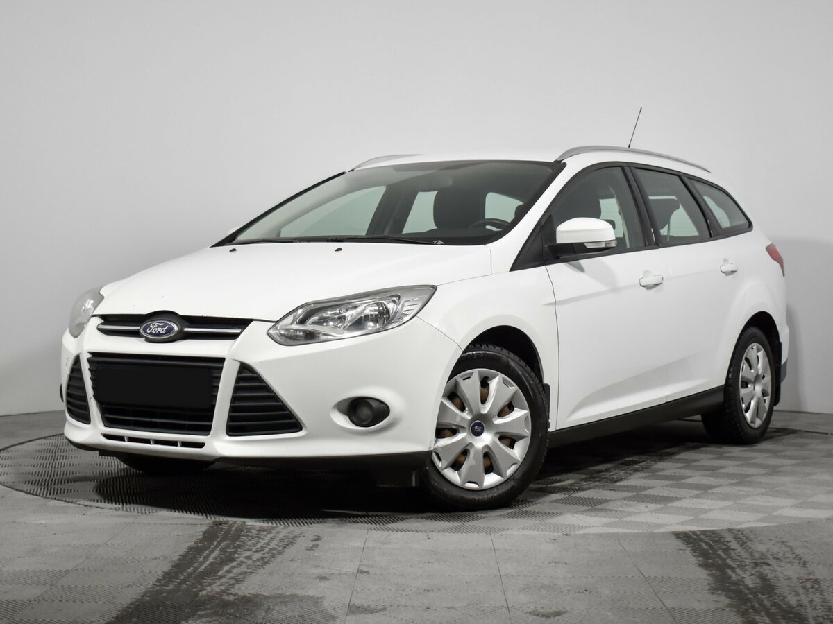 Ford Focus 2014 года с пробегом. Посмотреть фото