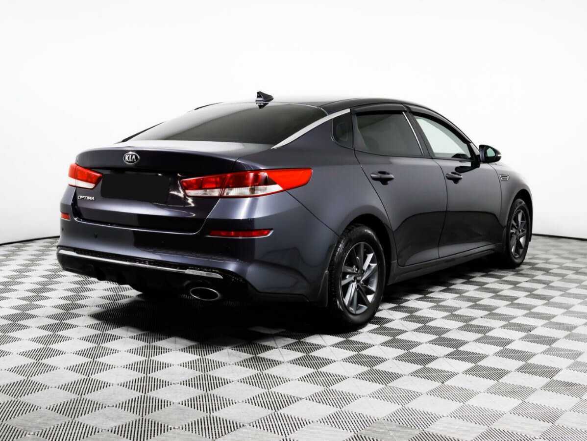 Kia Optima 2018 года с пробегом. Фото: #3