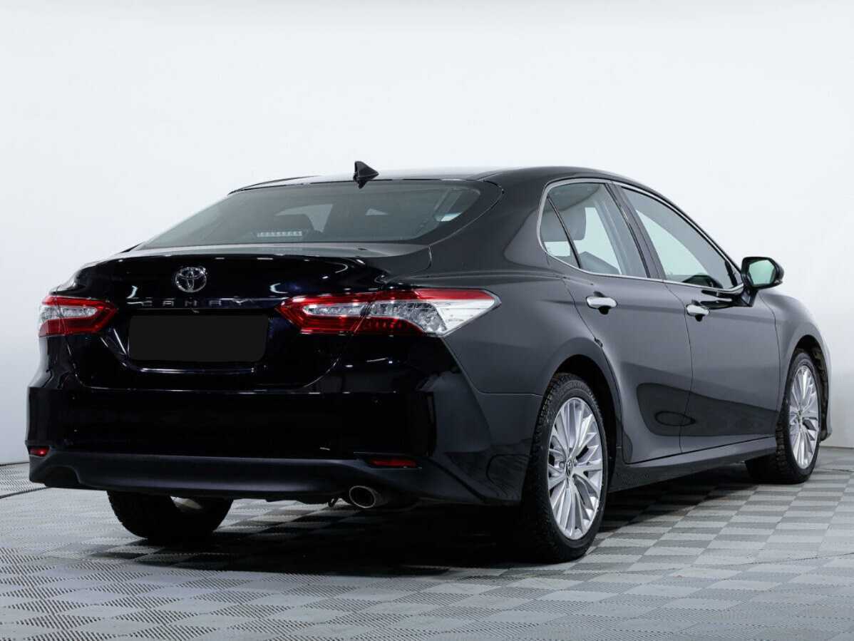 Toyota Camry 2019 года с пробегом. Фото: #4