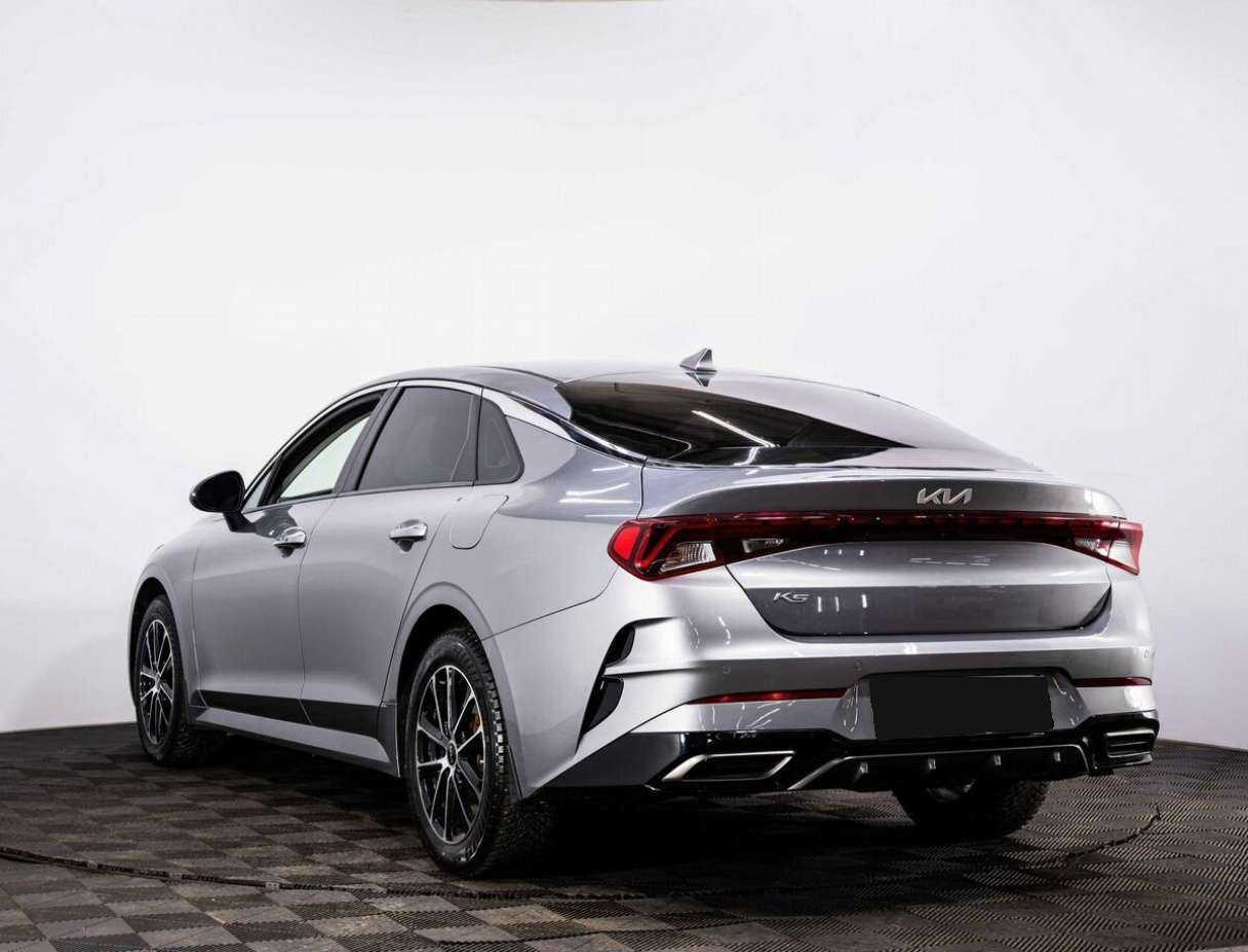 Kia K5 2021 года с пробегом. Фото: #3