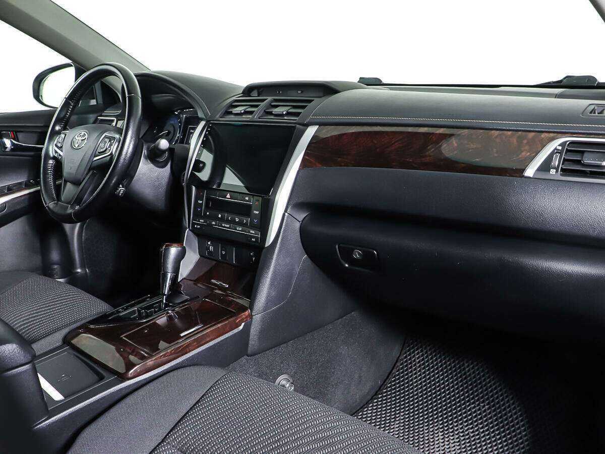 Toyota Camry 2014 года с пробегом. Фото: #8