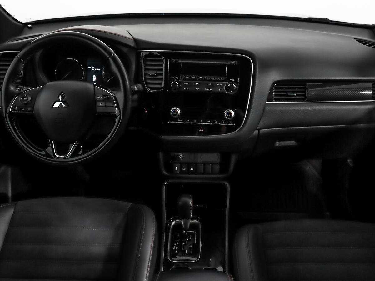 Mitsubishi Outlander 2021 года с пробегом. Фото: #13