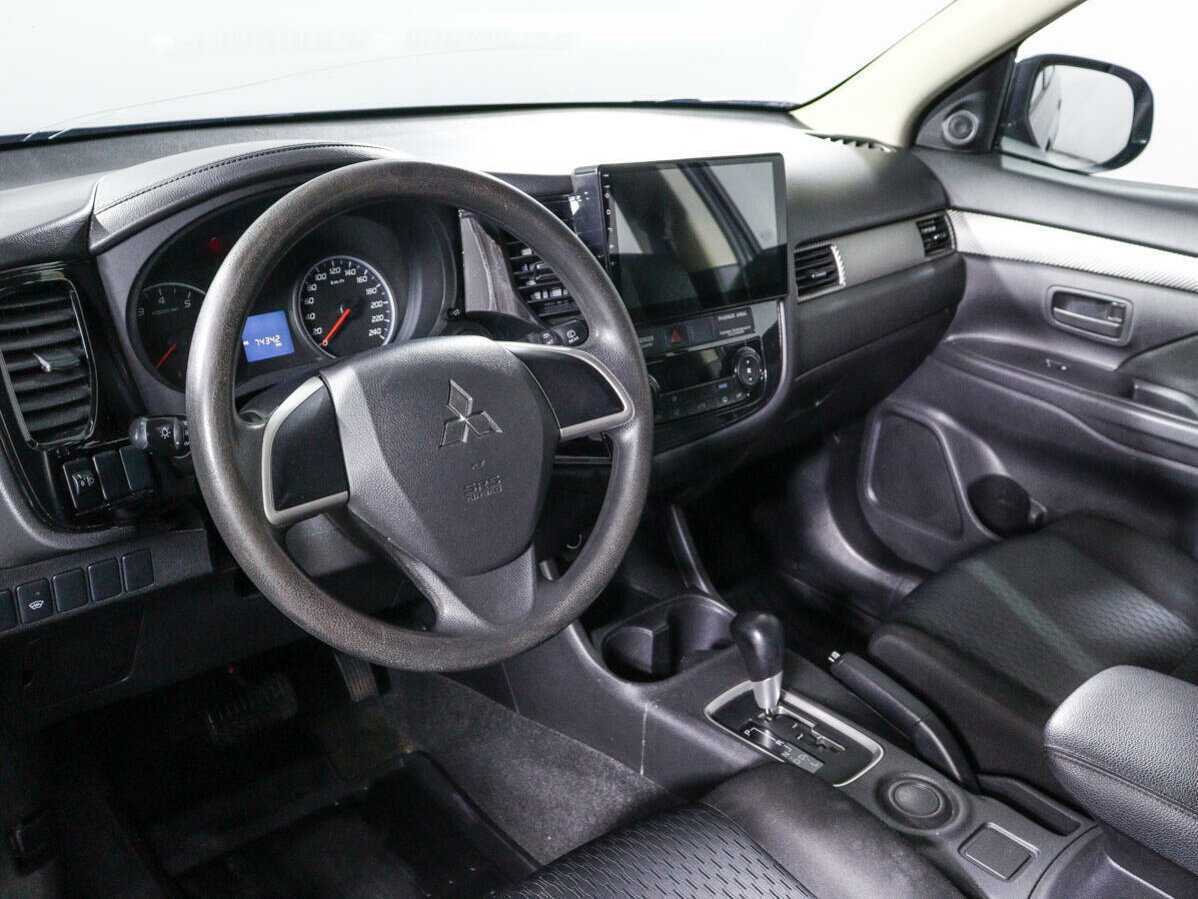 Mitsubishi Outlander 2015 года с пробегом. Фото: #11